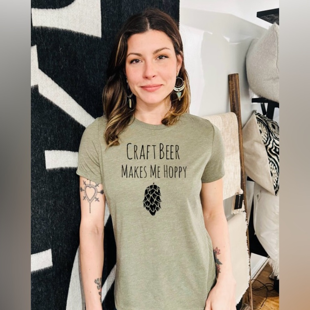 NWT Asheville Moonlight Makers Women’s Craft Beer Makes Me Hoppy T-shirt size L